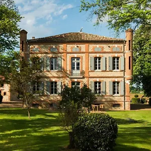 Hébergement de vacances Bastide Des Tourelles Pour 20 Pers. Piscine &, Marzens